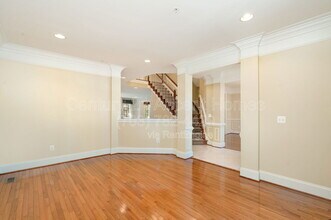 8401 Tysons Trace Ct in Vienna, VA - Building Photo - Building Photo