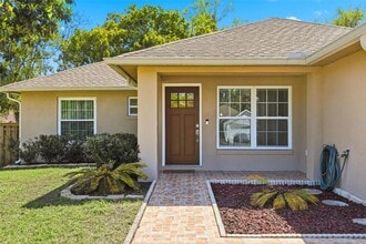 125 W 5th St in Chuluota, FL - Building Photo - Building Photo