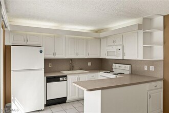 5544 Malt Dr in Ft. Myers, FL - Building Photo - Building Photo
