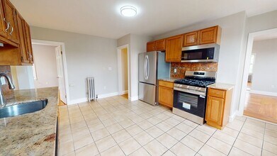 214 Fellsway W in Medford, MA - Building Photo - Building Photo