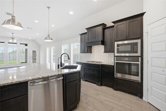 20427 Noble Arabian Dr in Tomball, TX - Building Photo - Building Photo