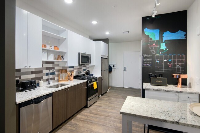5 Glassworks Ave, Unit 2-665 in Cambridge, MA - Building Photo - Building Photo