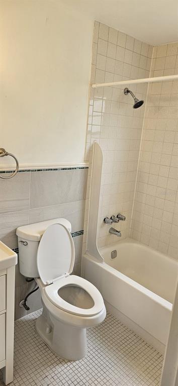 property at 1548 SE 27th St