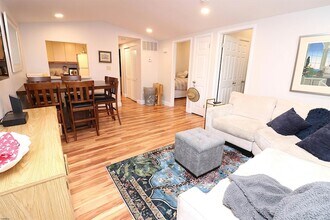 9609 Pacific Ave in Margate City, NJ - Building Photo - Building Photo