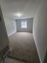 2326 N Cherry St in Winston-Salem, NC - Building Photo - Building Photo