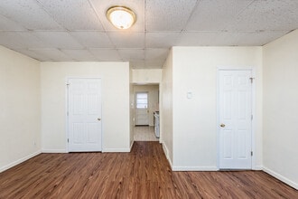 318 S Church St, Unit none in Belleville, IL - Foto de edificio - Building Photo