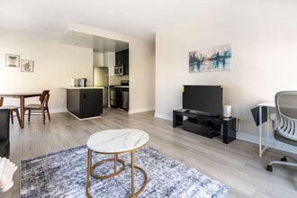 899 Pine St, Unit SI FL2-ID1338731P in San Francisco, CA - Building Photo - Building Photo