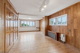 310 Paterson Plank Rd in Jersey City, NJ - Building Photo - Building Photo
