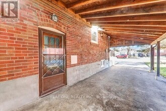 164 Ellington Dr in Toronto, ON - Building Photo - Building Photo