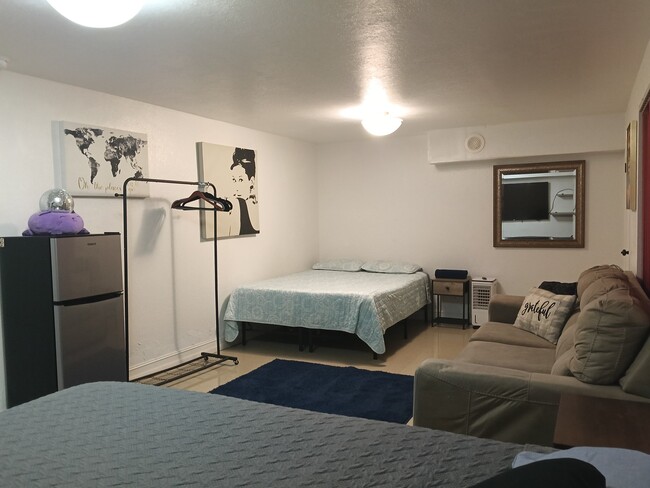 1117 SW 22nd Ave, Unit 1117 SW 22nd Avenue in Fort Lauderdale, FL - Foto de edificio - Building Photo