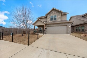 396 N Torc Ln in Fayetteville, AR - Building Photo - Building Photo