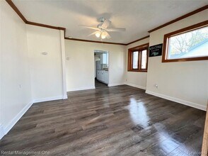 7531 Inkster Rd in Westland, MI - Building Photo - Building Photo