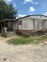 1801 S Business 45 in Corsicana, TX - Building Photo