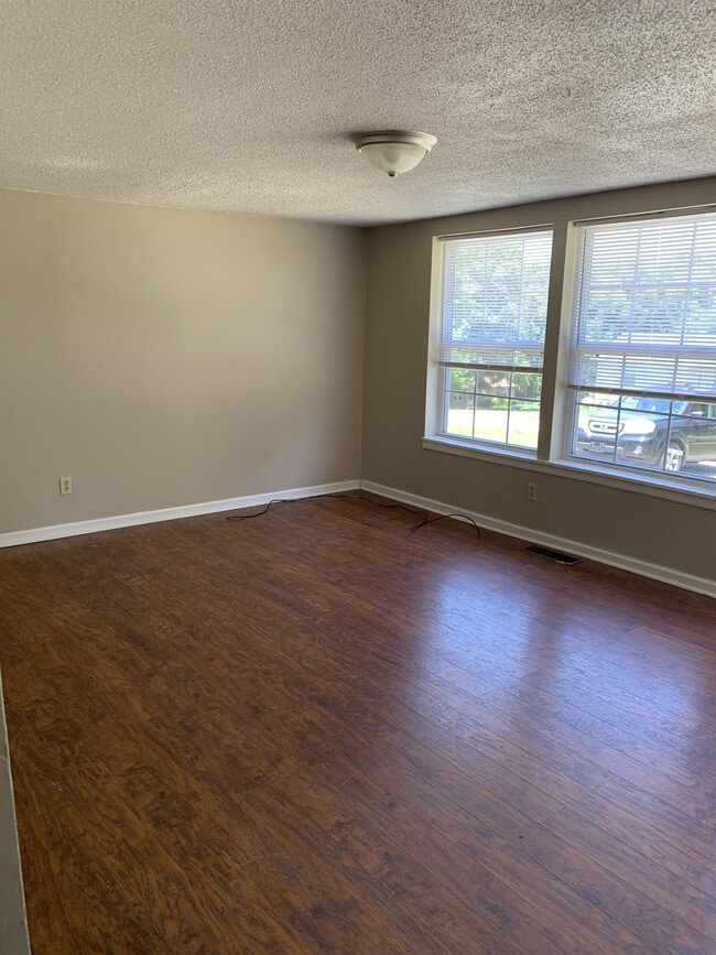 204 Angel Ct in Oak Grove, KY - Building Photo - Building Photo