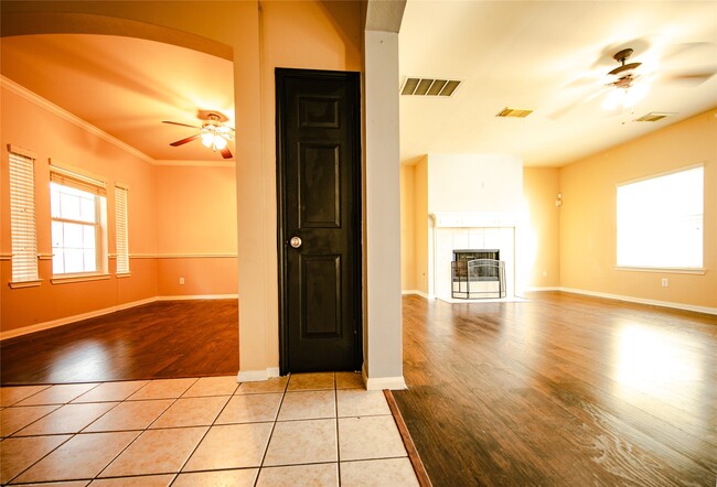 property at 2911 Quail Hawk Dr