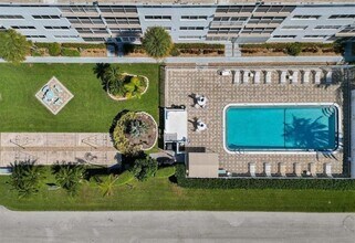 3211 NE 8th St in Pompano Beach, FL - Building Photo - Building Photo