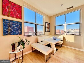 2410 17th St NW in Washington, DC - Building Photo - Building Photo