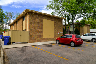 1707-1721 E 16th St in Loveland, CO - Foto de edificio - Building Photo