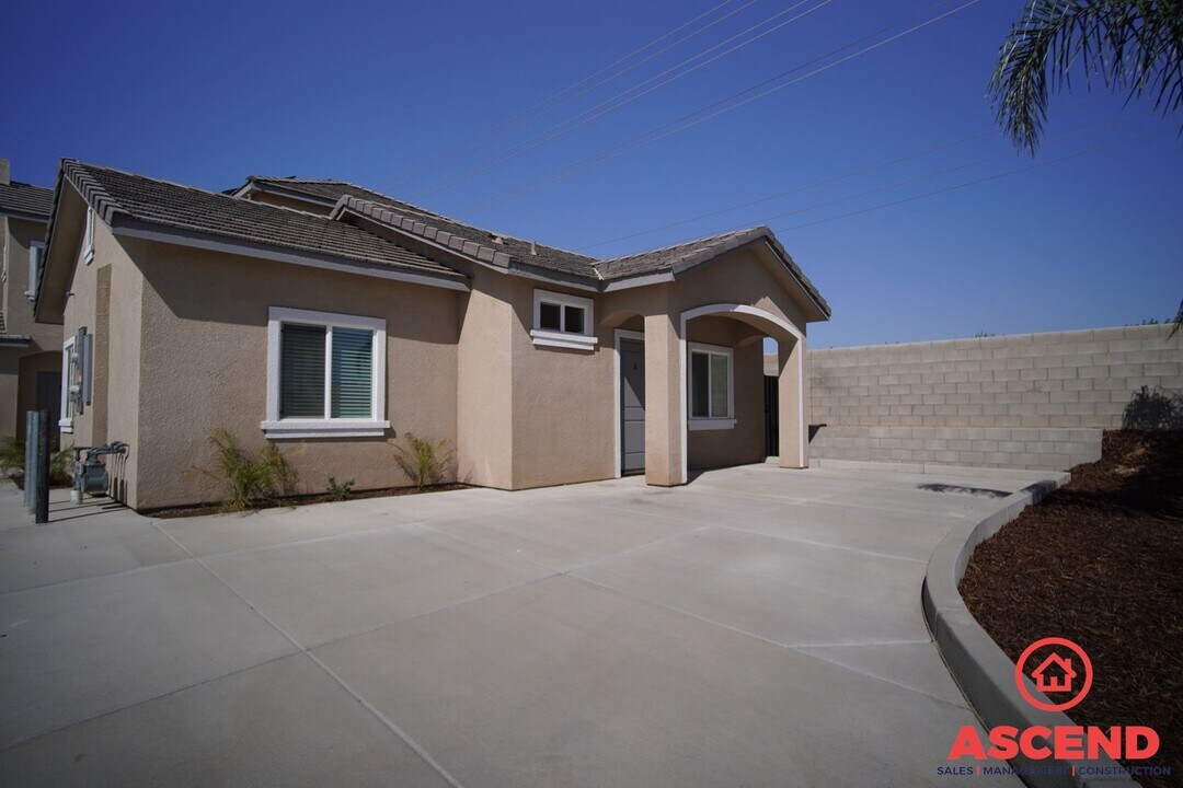 8300 Grandy St-Unit -8300 Grandy St -A in Bakersfield, CA - Building Photo