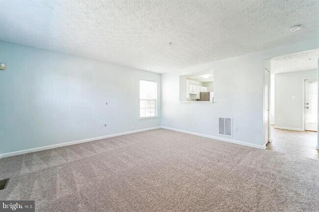 11 Gemstone Ct in Woodlawn, MD - Building Photo - Building Photo