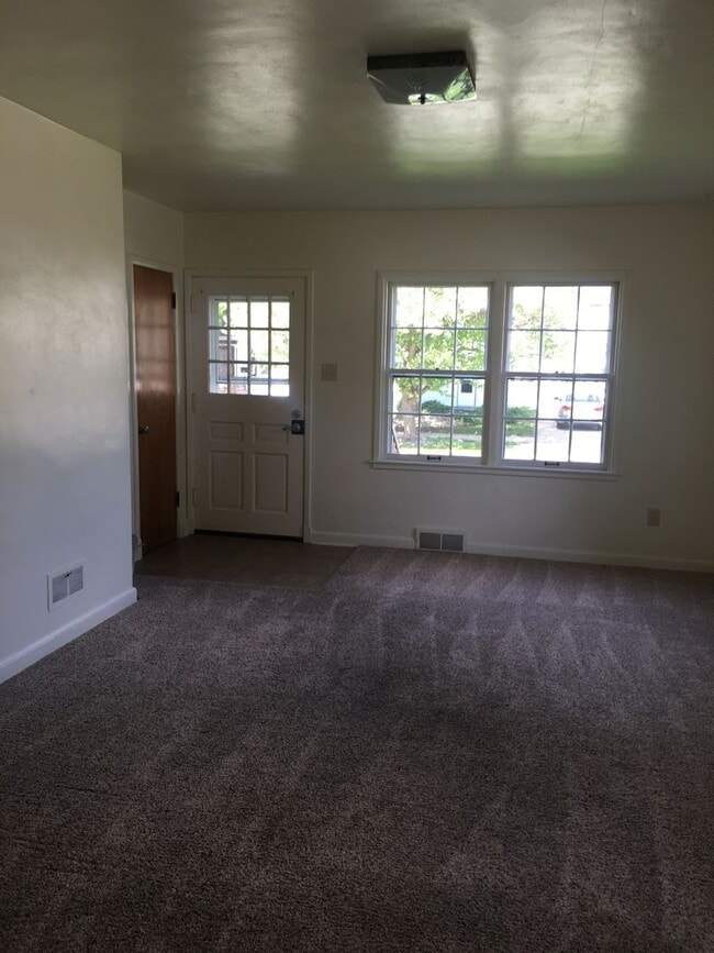 1228-1230 Harding Ave in Ames, IA - Building Photo - Building Photo