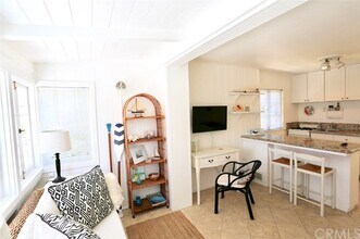 460 St Ann's Dr in Laguna Beach, CA - Building Photo - Building Photo