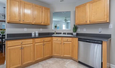 6 Homestead Ct in Durham, NC - Building Photo - Building Photo