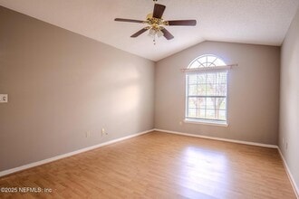 11048 Ridge Point Dr, Unit 2125-2125_302 in Jacksonville, FL - Building Photo - Building Photo