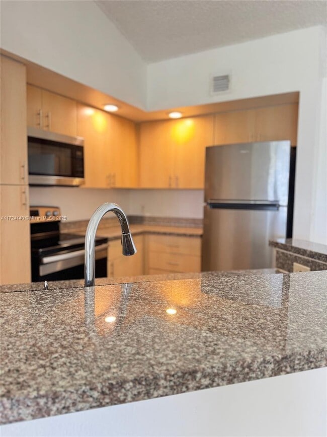 property at 3400 Pinewalk Dr N