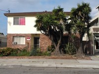 11523 Menlo Ave in Hawthorne, CA - Foto de edificio - Building Photo