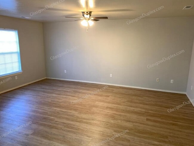 104 Olivia Dr in Glasgow, KY - Building Photo - Building Photo