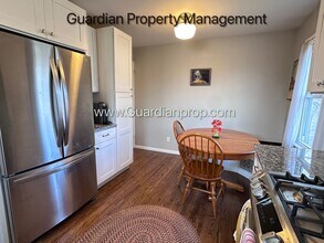 2700 Florida Ave S in Minneapolis, MN - Building Photo - Building Photo