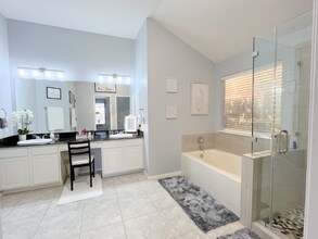 4315 Trailwood Dr in Sugar Land, TX - Building Photo - Building Photo