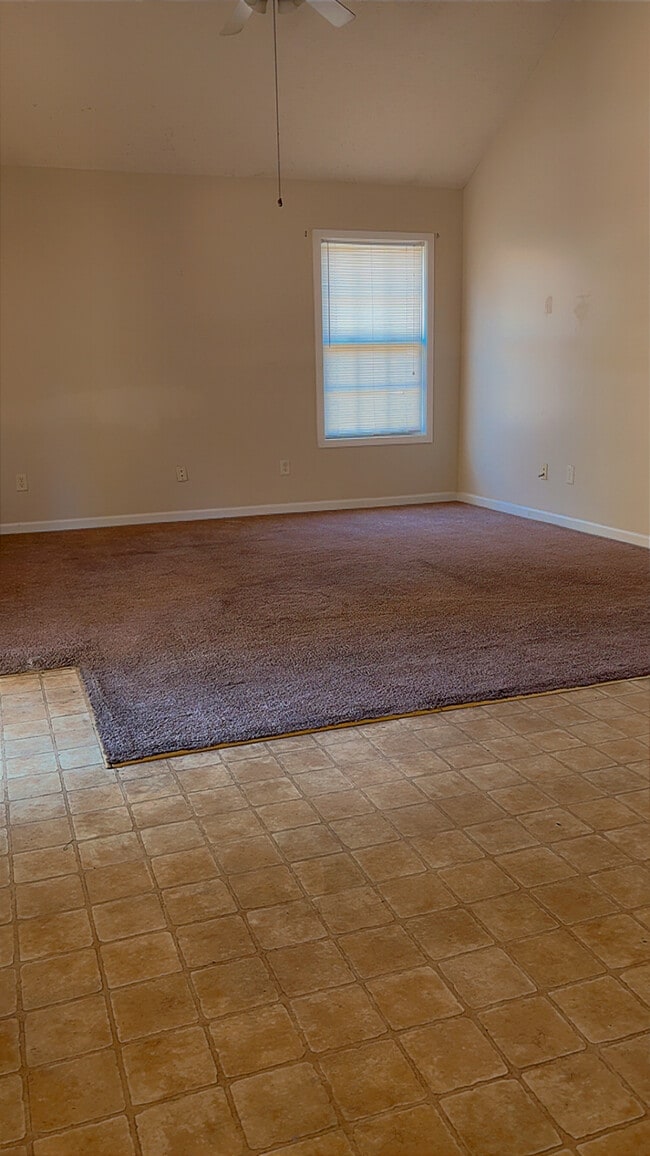 1503 21st St in Phenix City, AL - Foto de edificio - Building Photo