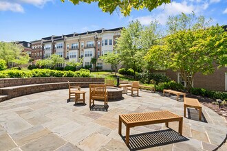 500 Overlook Park Dr in Oxon Hill, MD - Foto de edificio - Building Photo