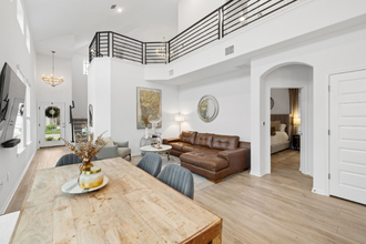 1020 Legend Milton Ln in Austin, TX - Building Photo - Building Photo