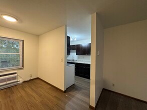 1404 Hayden Ave, Unit #3 in Altoona, WI - Building Photo - Building Photo