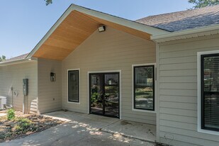 Timbers at Lakewood in North Little Rock, AR - Building Photo