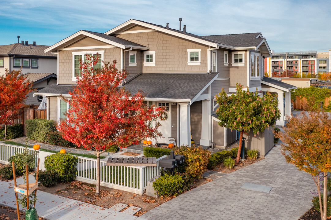 1805 Gum St in San Mateo, CA - Building Photo