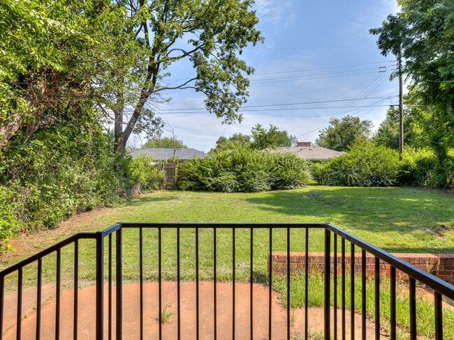 property at 1221 NE 44th St