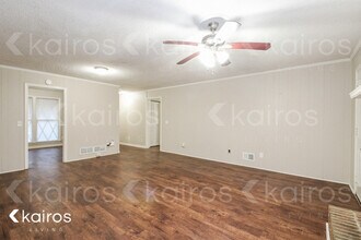 340 Carterhill Dr in West Columbia, SC - Foto de edificio - Building Photo