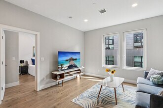 610 Rutherford Ave in Boston, MA - Building Photo - Building Photo