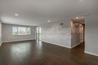 9475 W 38th Ave in Wheat Ridge, CO - Foto de edificio - Building Photo