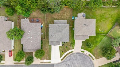 301 Quarry Rock Cove in Liberty Hill, TX - Building Photo - Building Photo