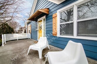 5906 Holmes St in Kansas City, MO - Building Photo - Building Photo
