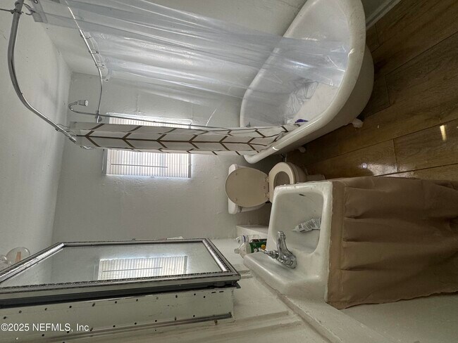 946 Spearing St in Jacksonville, FL - Building Photo - Building Photo