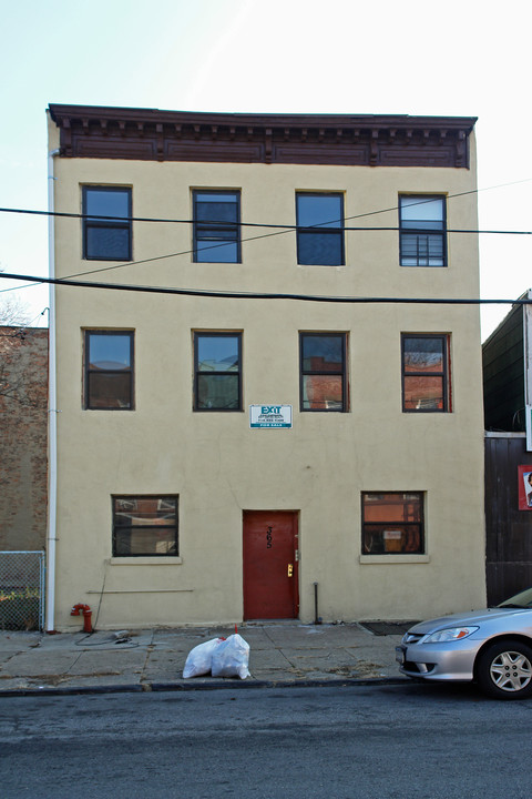 365 Columbia St in Brooklyn, NY - Foto de edificio