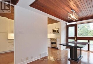 73 Old Irving Pl in Ottawa, ON - Building Photo - Building Photo