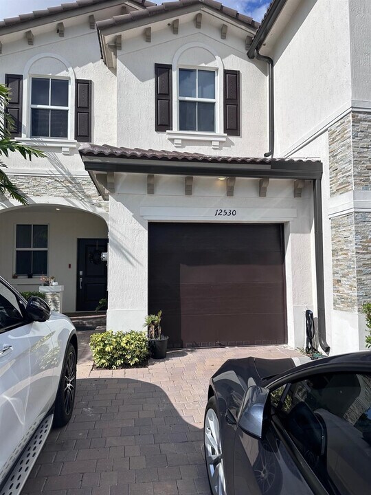 12530 NW 22nd Pl in Westview, FL - Building Photo