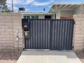 2283 Natalie Ave in Las Vegas, NV - Building Photo - Building Photo